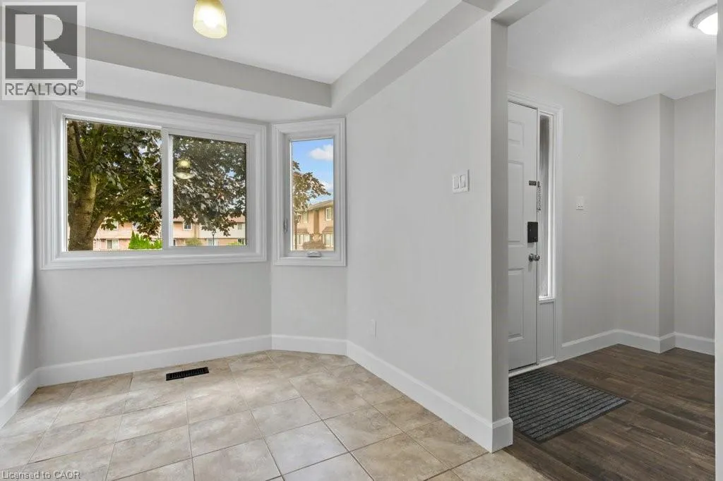 700 ERINBROOK Drive Unit# 22 #22