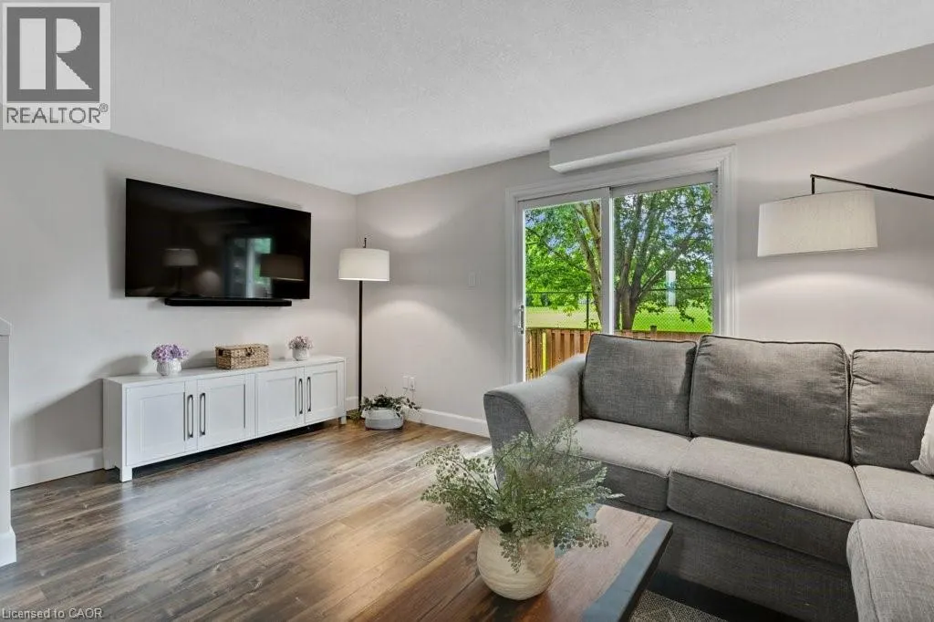 700 ERINBROOK Drive Unit# 22 #22