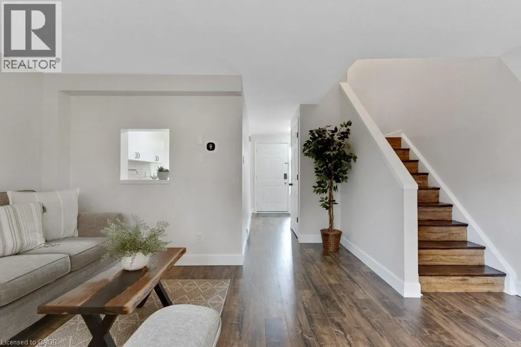 700 ERINBROOK Drive Unit# 22 #22