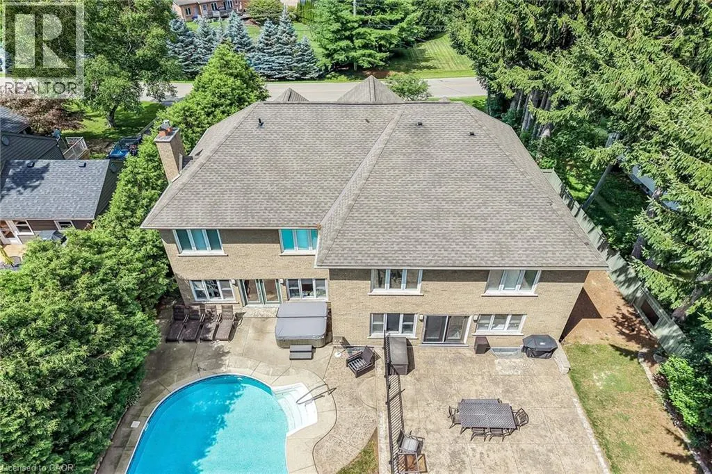 161 LLOYMINN Avenue
