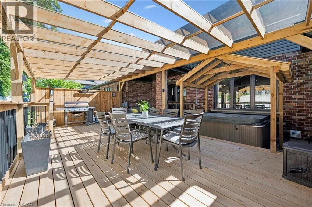 254 GOSLING GARDENS Avenue Unit# 11 #11