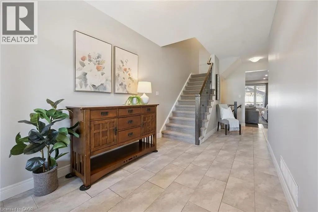 254 GOSLING GARDENS Avenue Unit# 11 #11