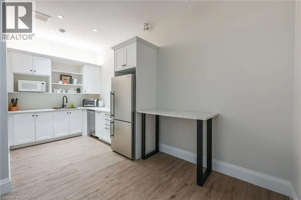 4696 BARTLETT Road Unit# 4 #4