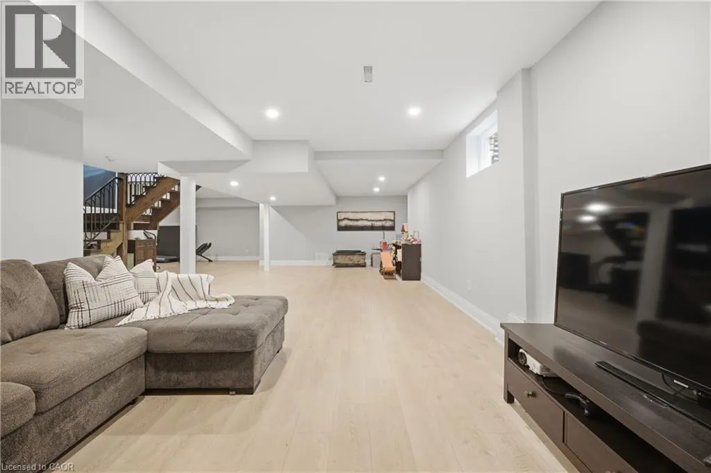 81 FLANDERS Drive