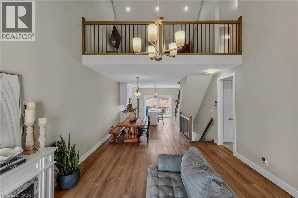 744 NELSON Street Unit# 5 #5