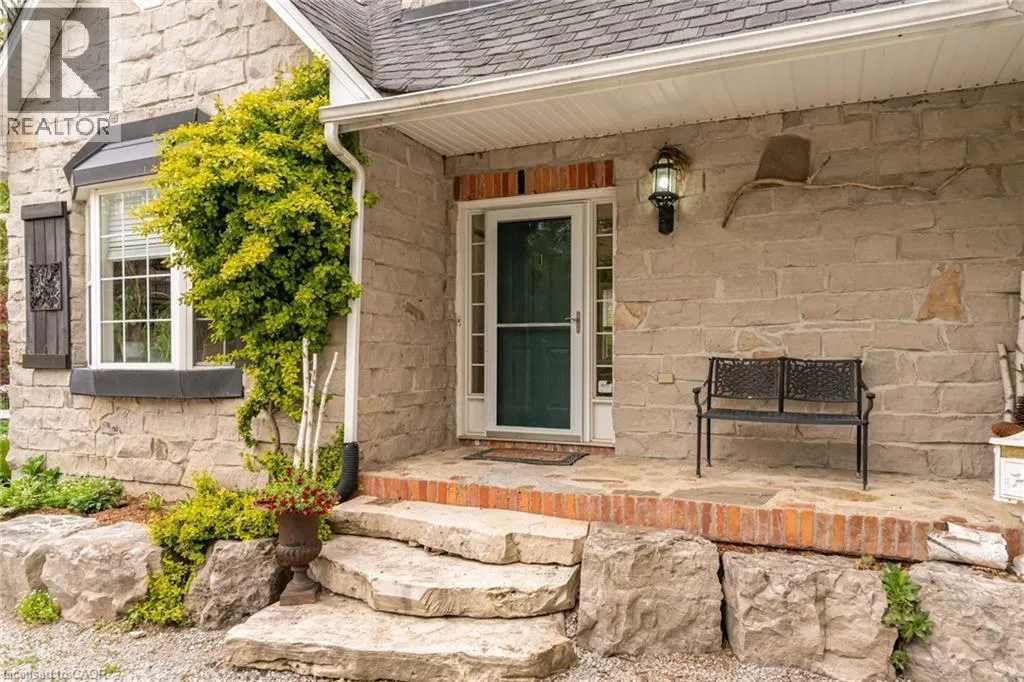 1097 MINERAL SPRINGS Road