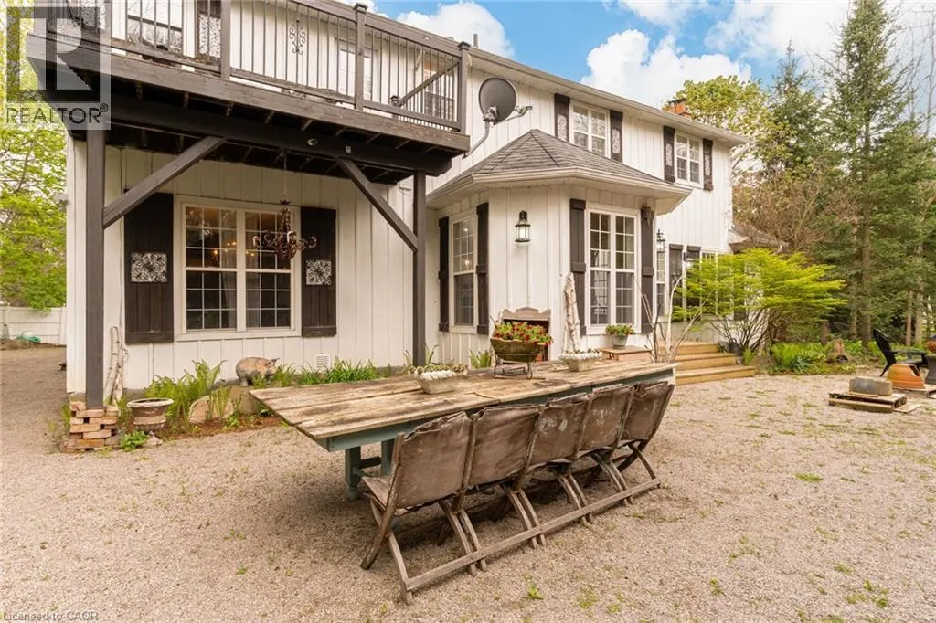 1097 MINERAL SPRINGS Road