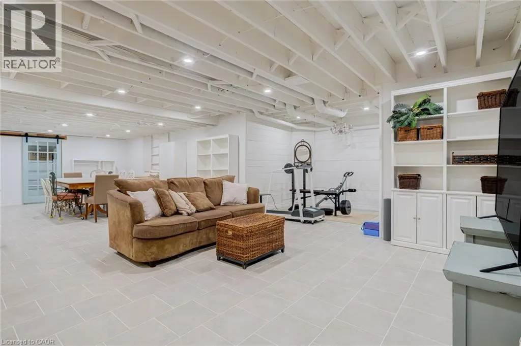 1097 MINERAL SPRINGS Road