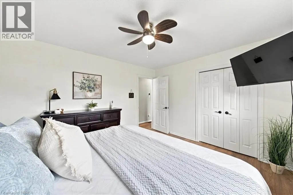 2 DUNTON Lane