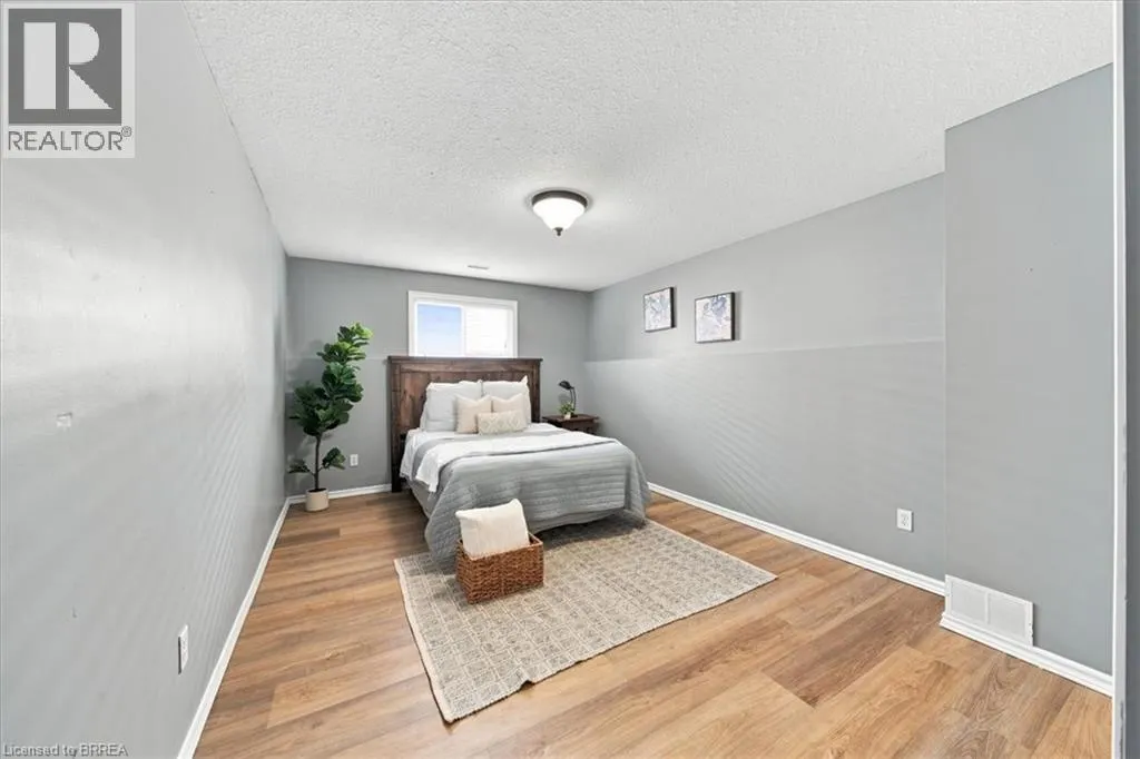 2 DUNTON Lane