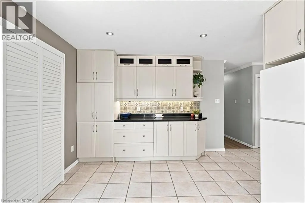 2 DUNTON Lane