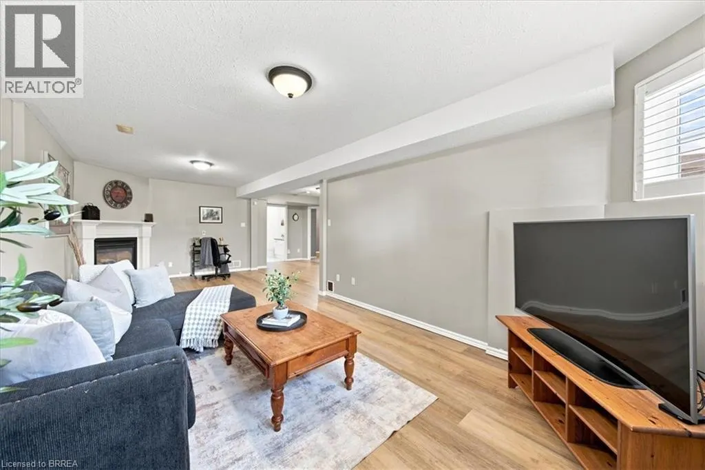 2 DUNTON Lane