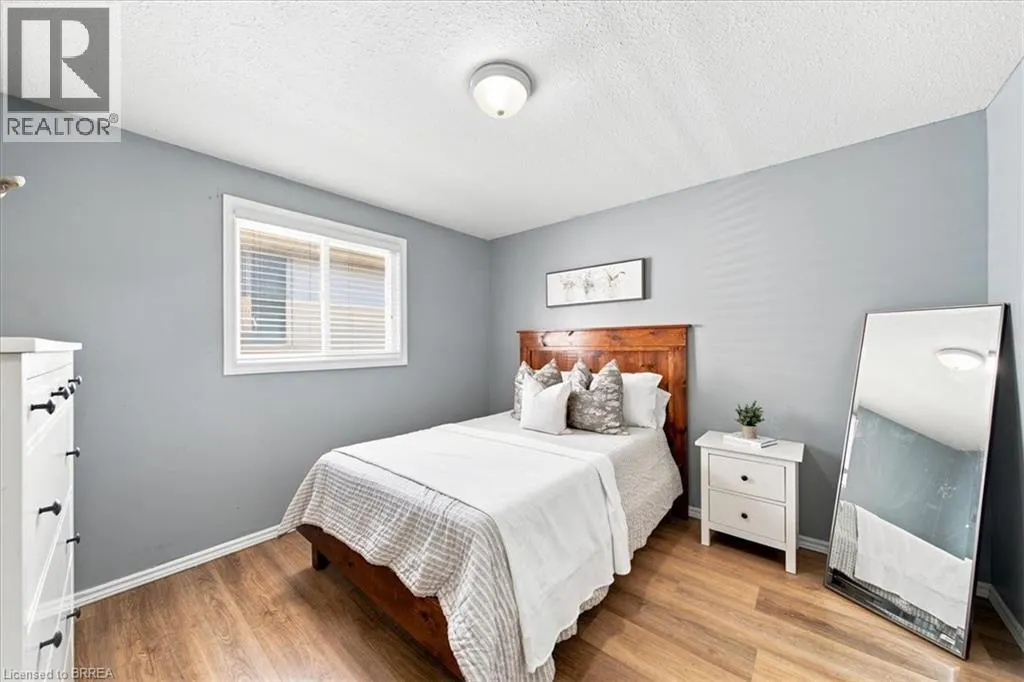 2 DUNTON Lane
