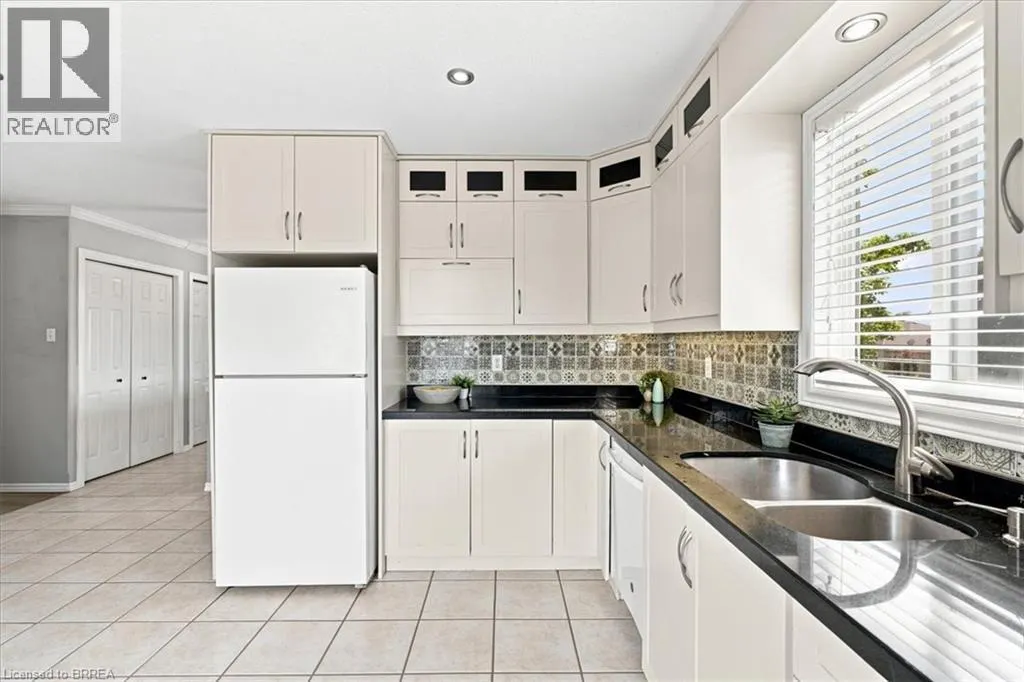 2 DUNTON Lane