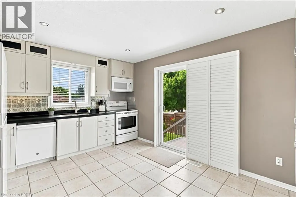 2 DUNTON Lane
