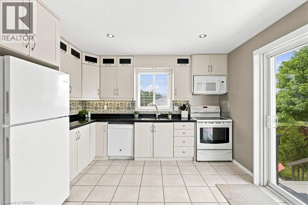 2 DUNTON Lane