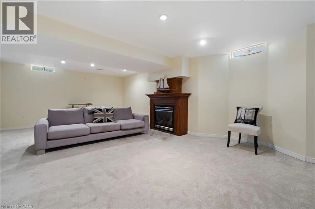 19 SOMERSET Drive Unit# 16 #16