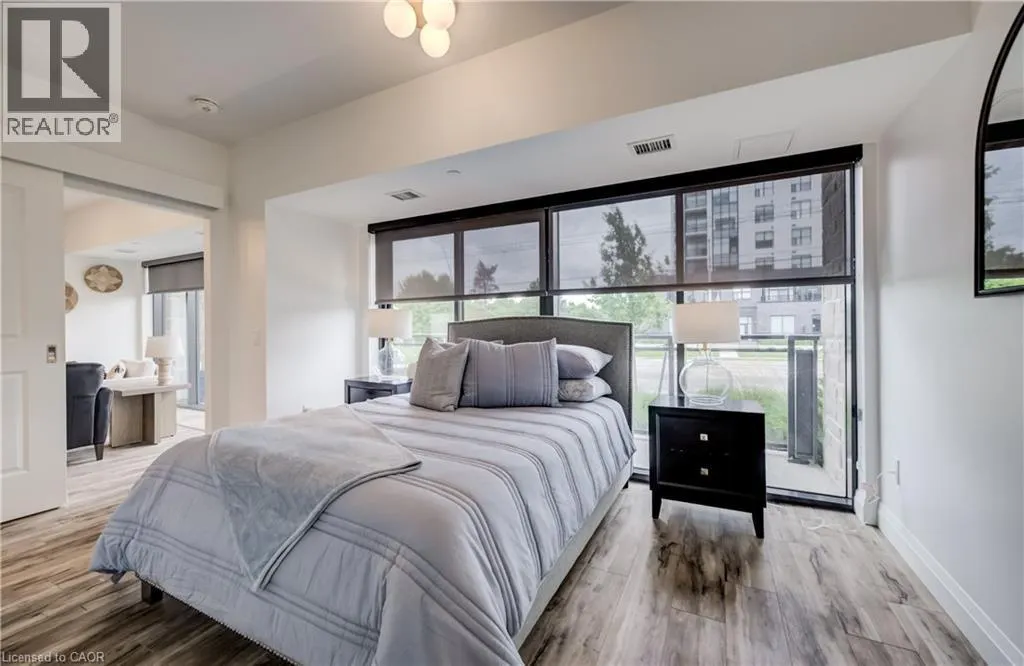 332 GOSLING Gardens Unit# 104 #104