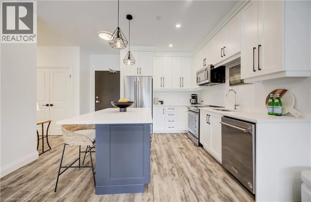 332 GOSLING Gardens Unit# 104 #104