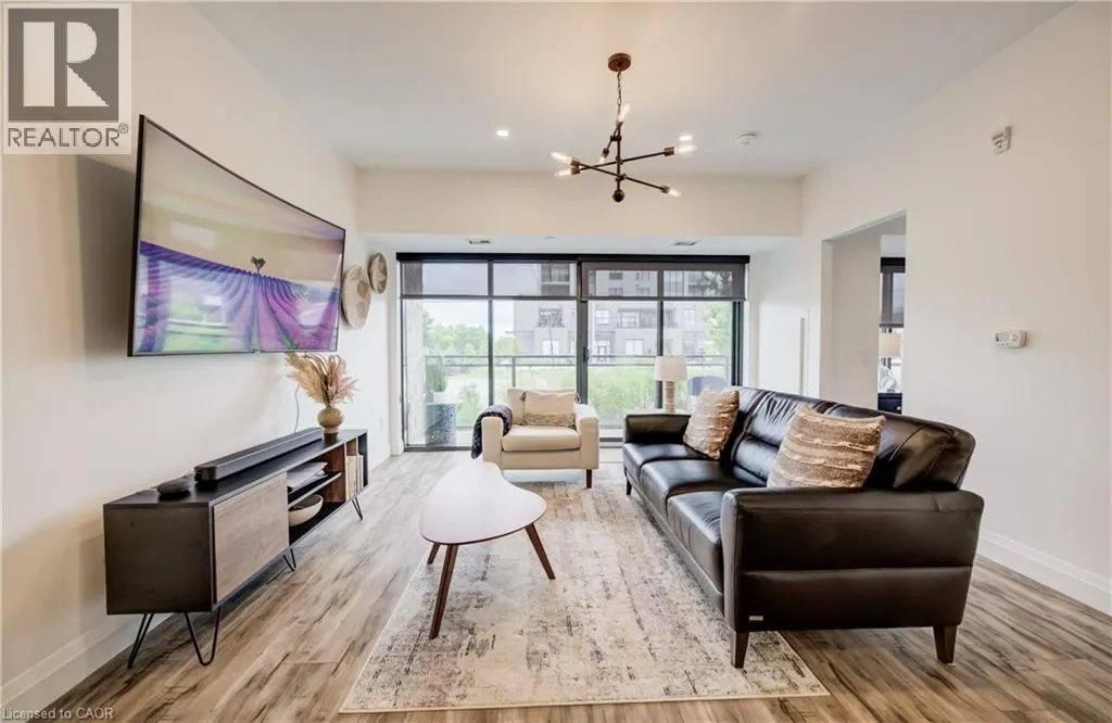 332 GOSLING Gardens Unit# 104 #104