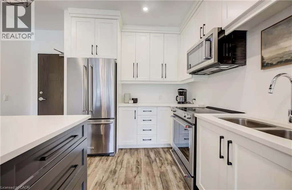 332 GOSLING Gardens Unit# 104 #104