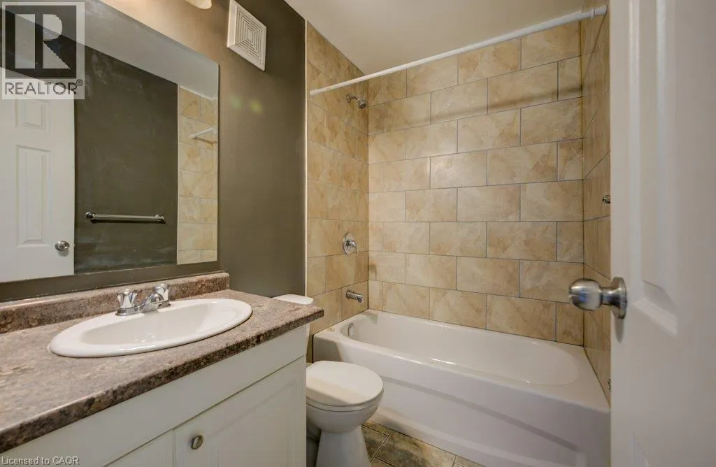 390 ADMIRAL Drive Unit# 307 #307
