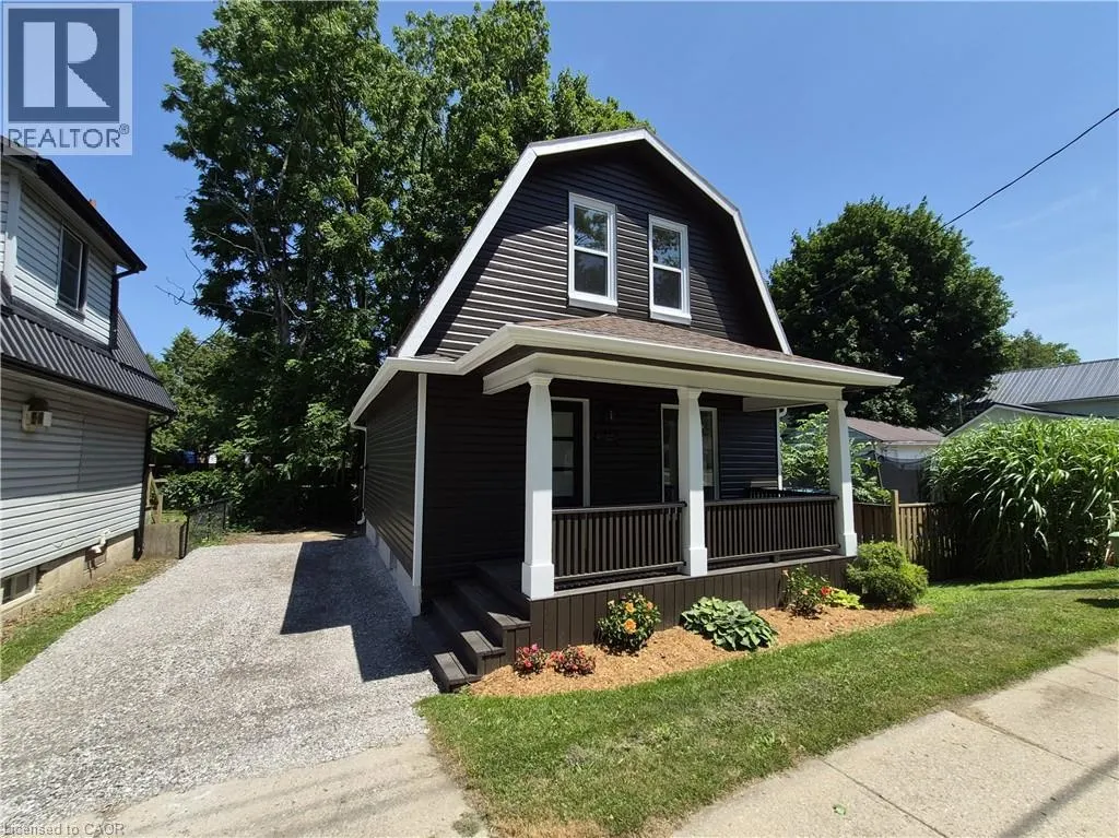 217 QUEEN Street N