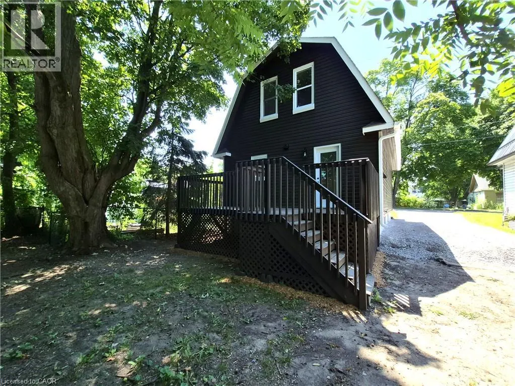 217 QUEEN Street N
