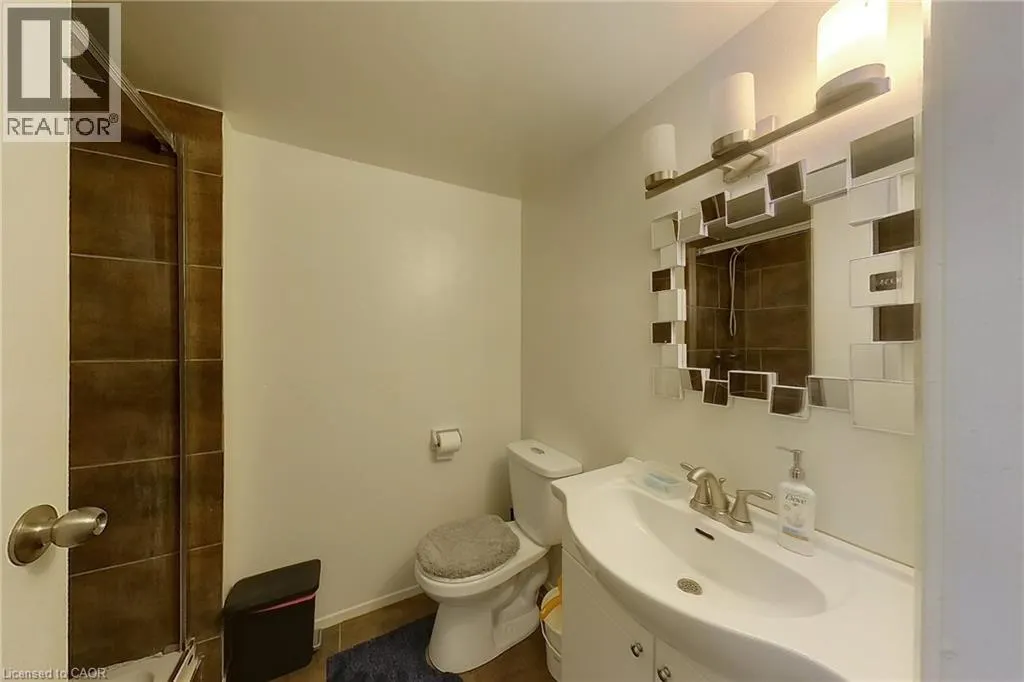 65 N SILVERCREEK Parkway N Unit# 301 #301