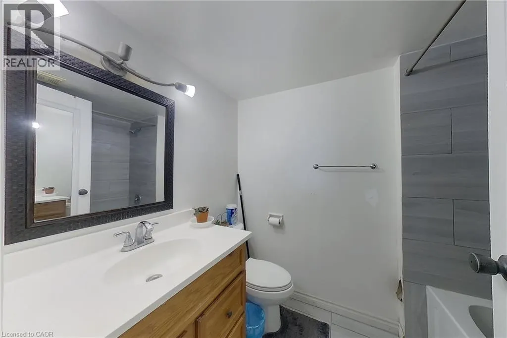 65 N SILVERCREEK Parkway N Unit# 301 #301
