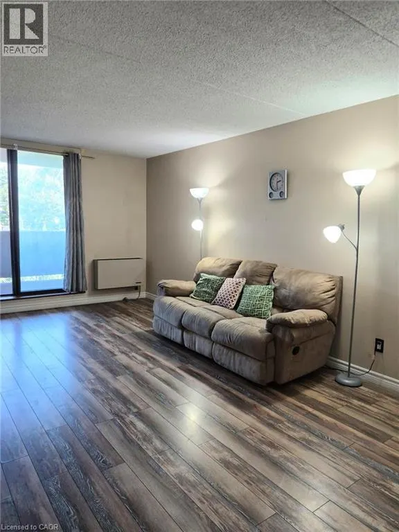65 N SILVERCREEK Parkway N Unit# 301 #301