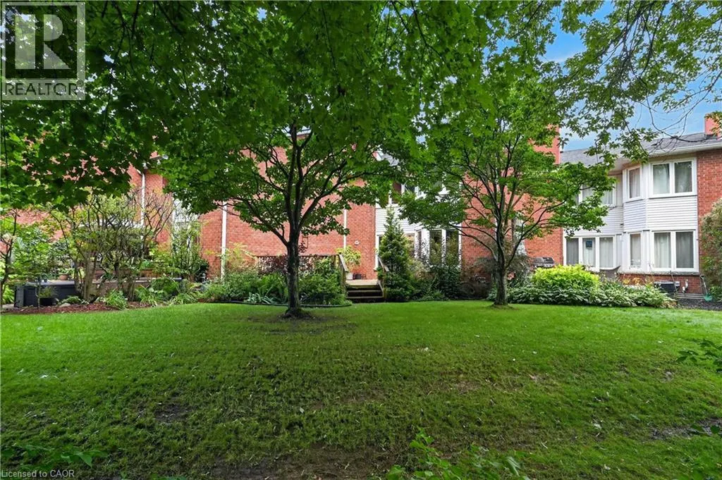 151 MCNIVEN Road Unit# 11 #11