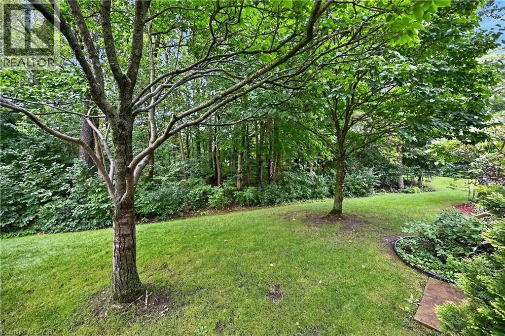 151 MCNIVEN Road Unit# 11 #11