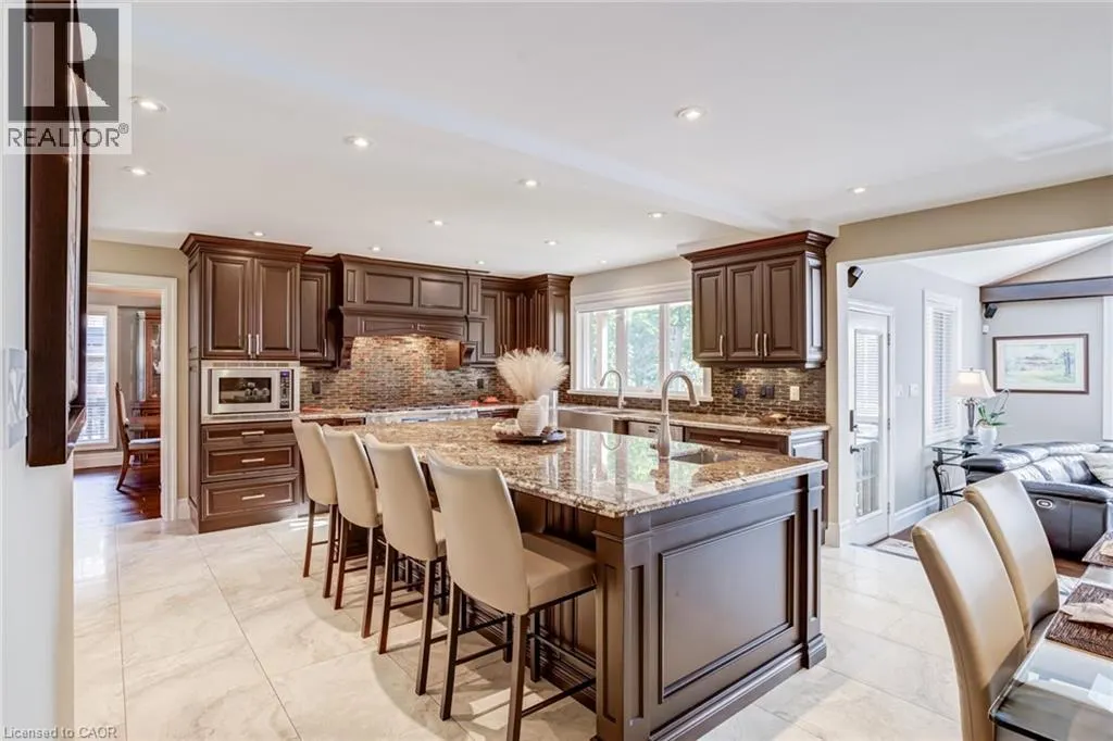 994 COURTLAND Drive