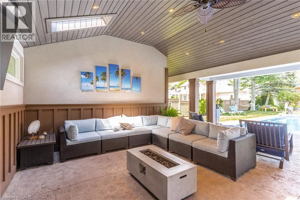 994 COURTLAND Drive