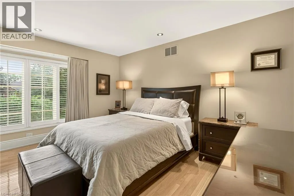 15 PEPPERTREE Crescent