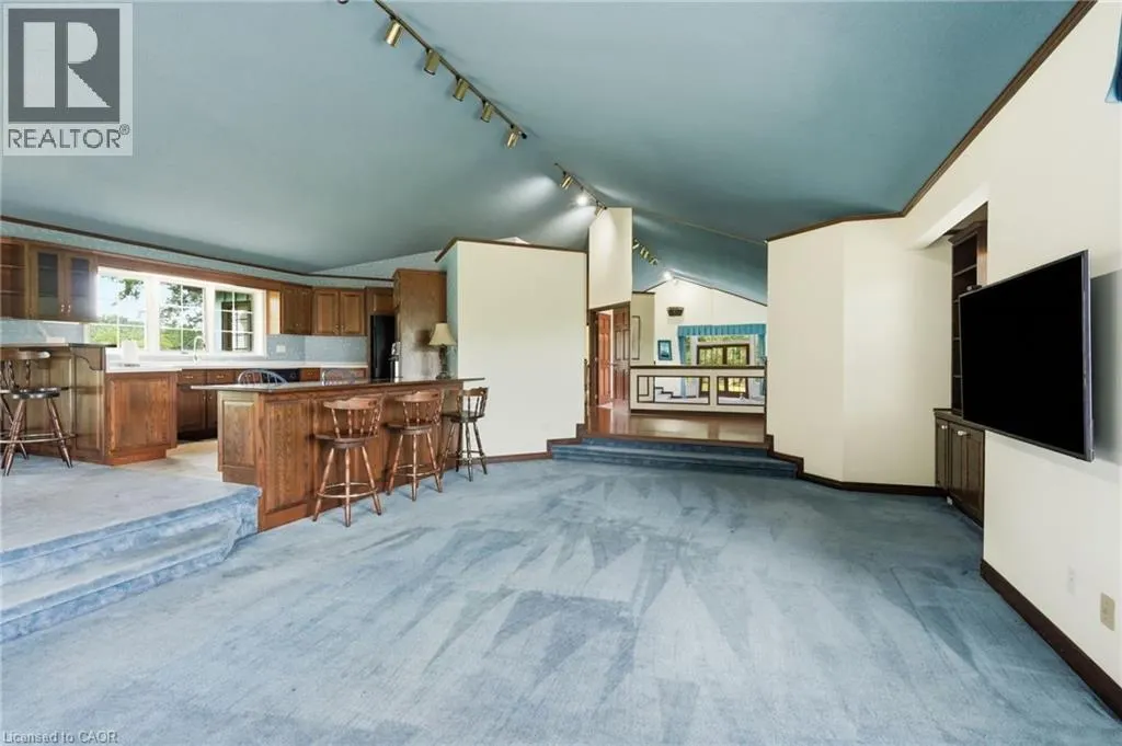 1046 BOOK Road W