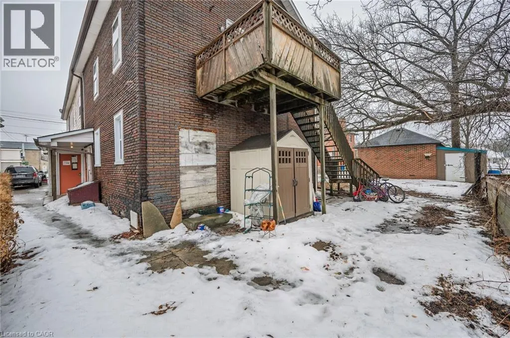 122 KING Street