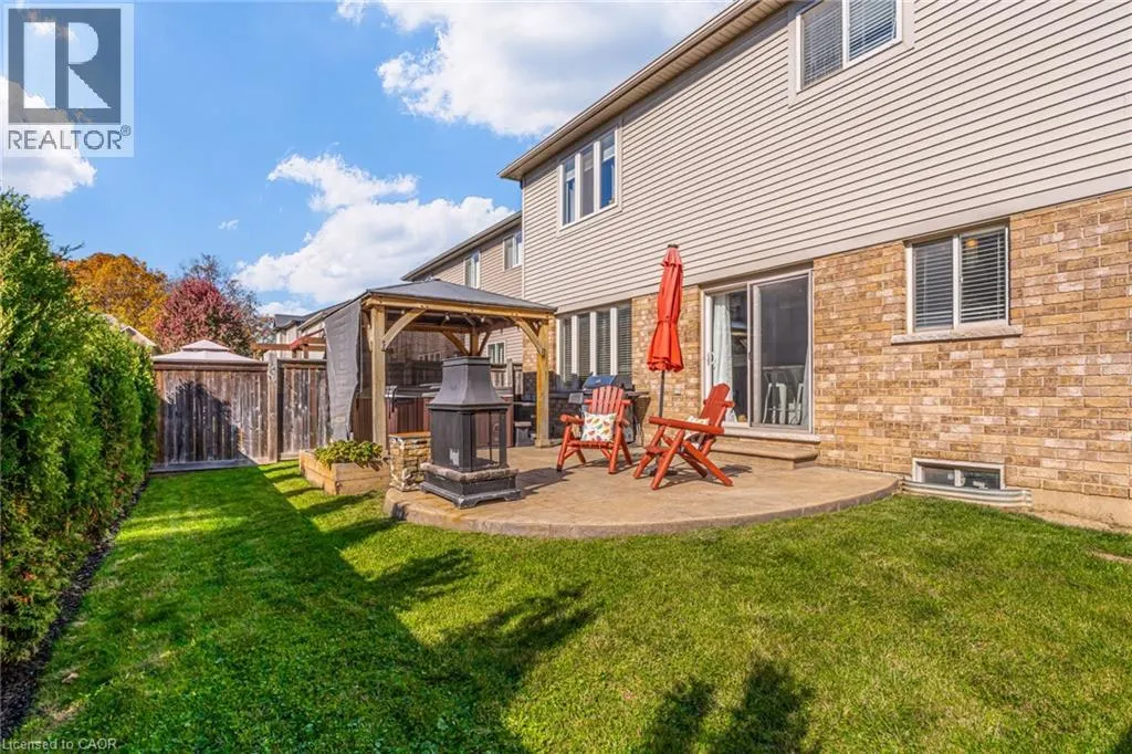 7 KINSMAN Drive