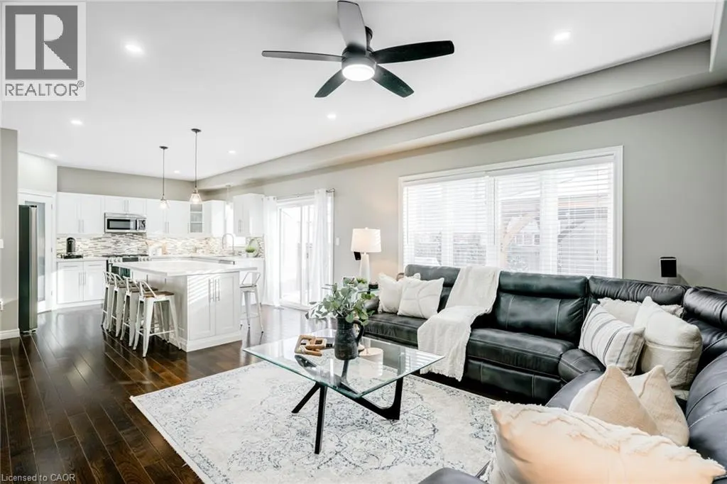 7 KINSMAN Drive