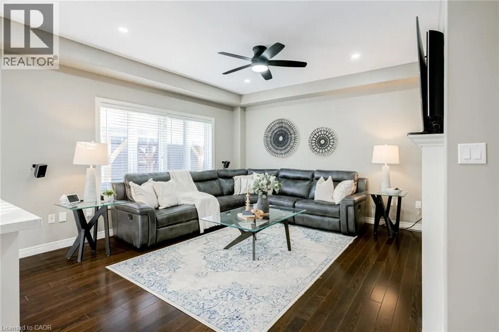 7 KINSMAN Drive