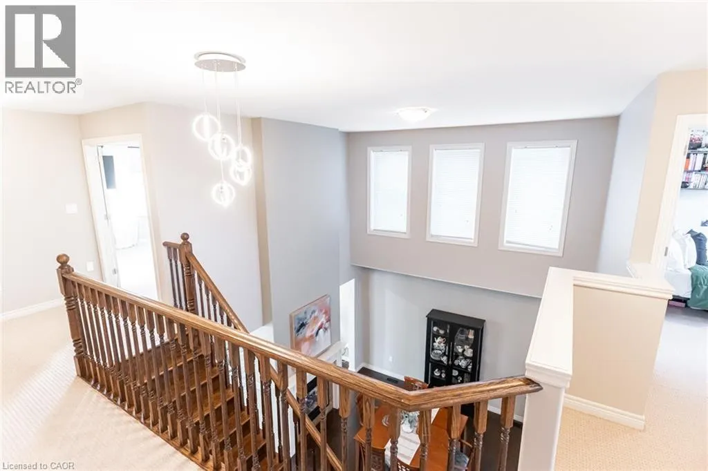 7 KINSMAN Drive