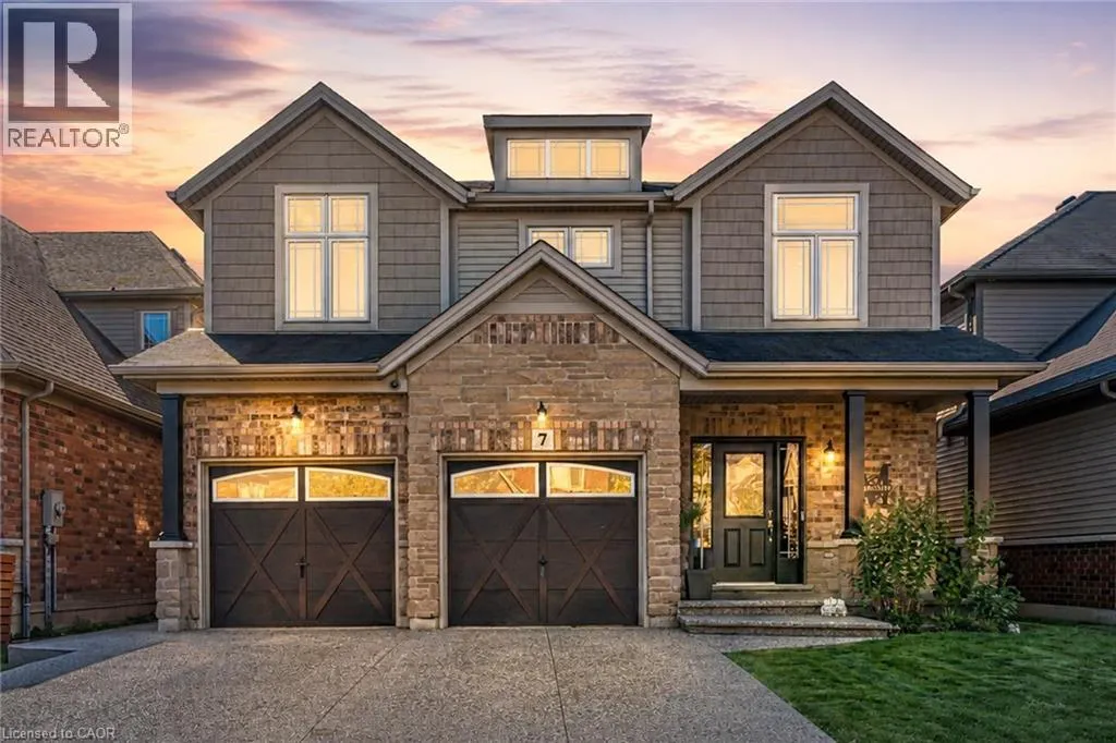 7 KINSMAN Drive