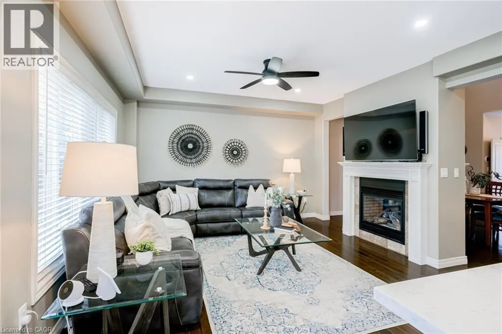 7 KINSMAN Drive