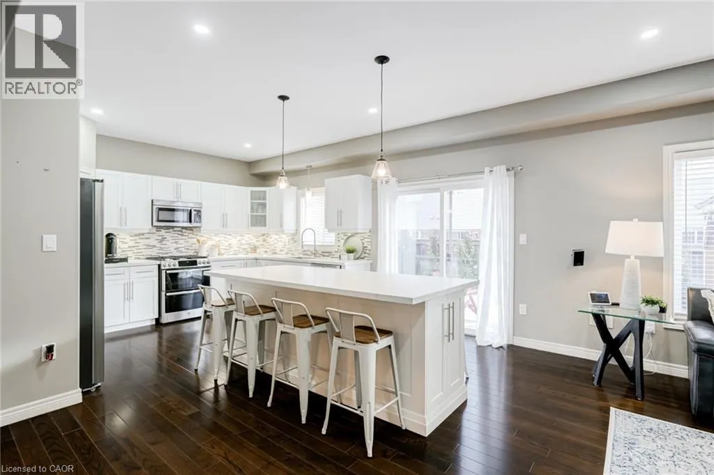 7 KINSMAN Drive