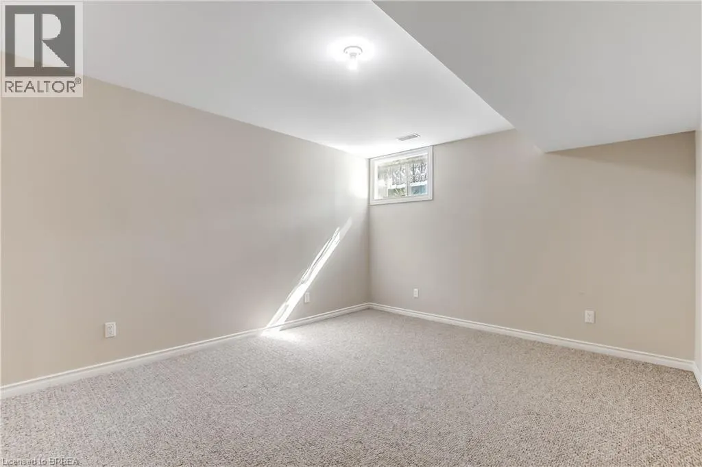 19 HANLON Place Unit# 15 #15