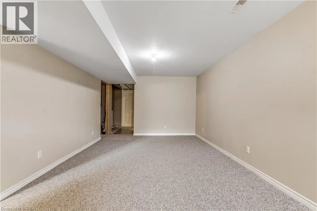 19 HANLON Place Unit# 15 #15