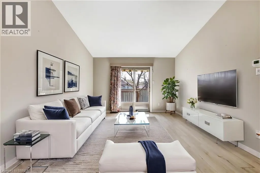 19 HANLON Place Unit# 15 #15