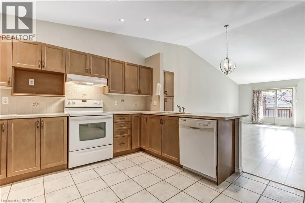 19 HANLON Place Unit# 15 #15