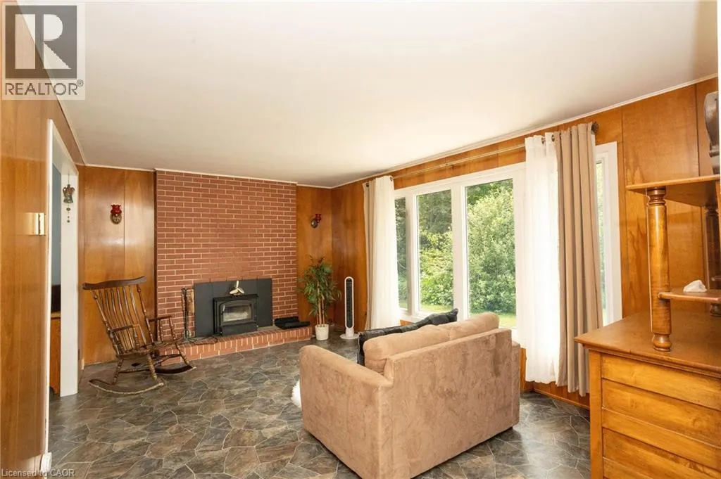 1013 HOPKINS HILL Road